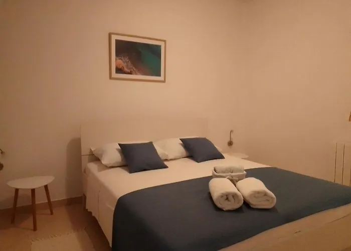Apartments Bor