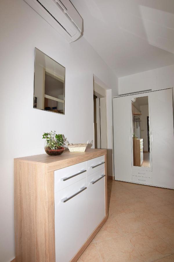 Bor Apartment *