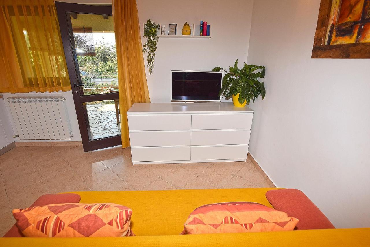 Bor Apartment