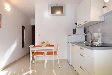 Apartments Bor Medulin Kültér fotó
