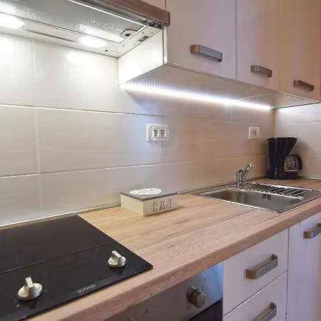 Apartments Bor Medulin Kültér fotó